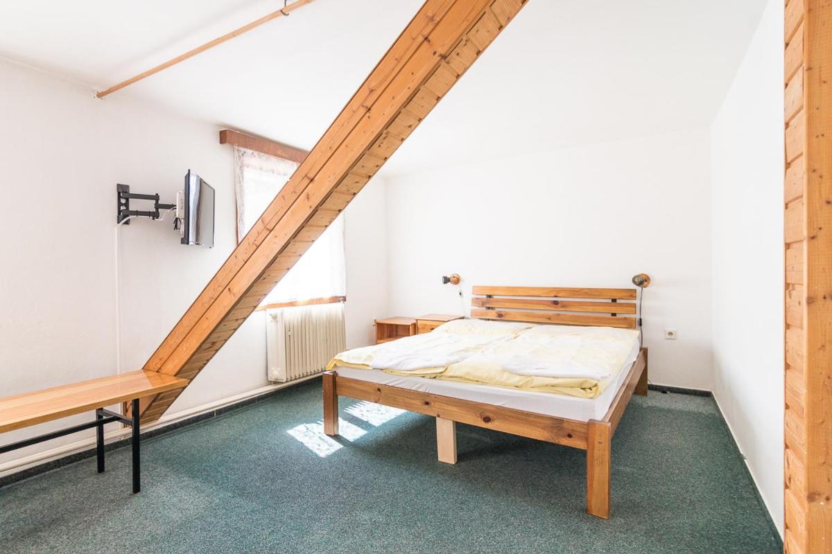 Hotel Maxov ヨセフーフ・ドゥール エクステリア 写真